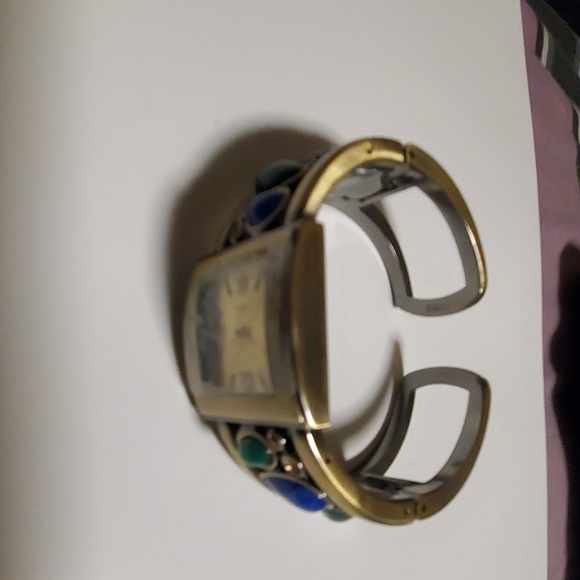 CUFF WATCH - Picture 2 of 5